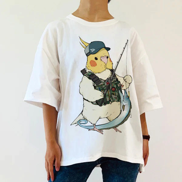 【小鳥のTシャツ】オカメインコ「タチウオ釣れたよ」 ビッグシルエットＴシャツ