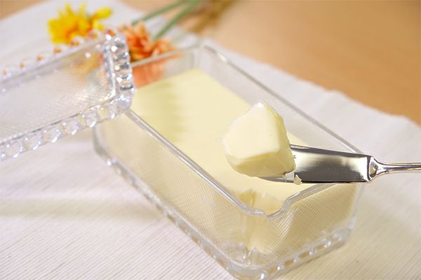【ガラス製】レトロかわいいバターケース